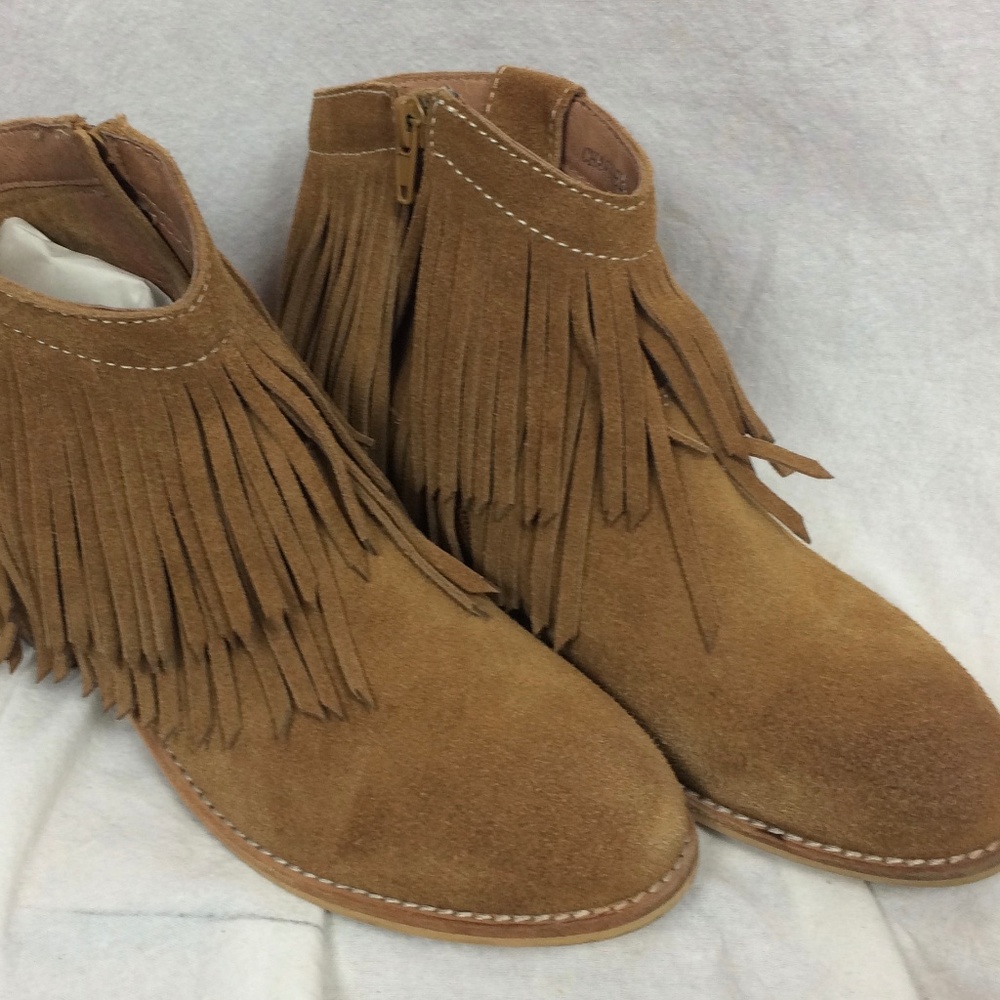 JEFFREY CAMPBELL Fringed Chaffee Boots Ankle  7.5